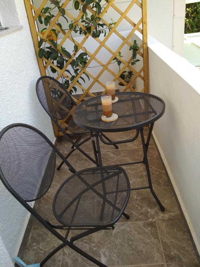 Theofilos Apartment Сития Екстериор снимка