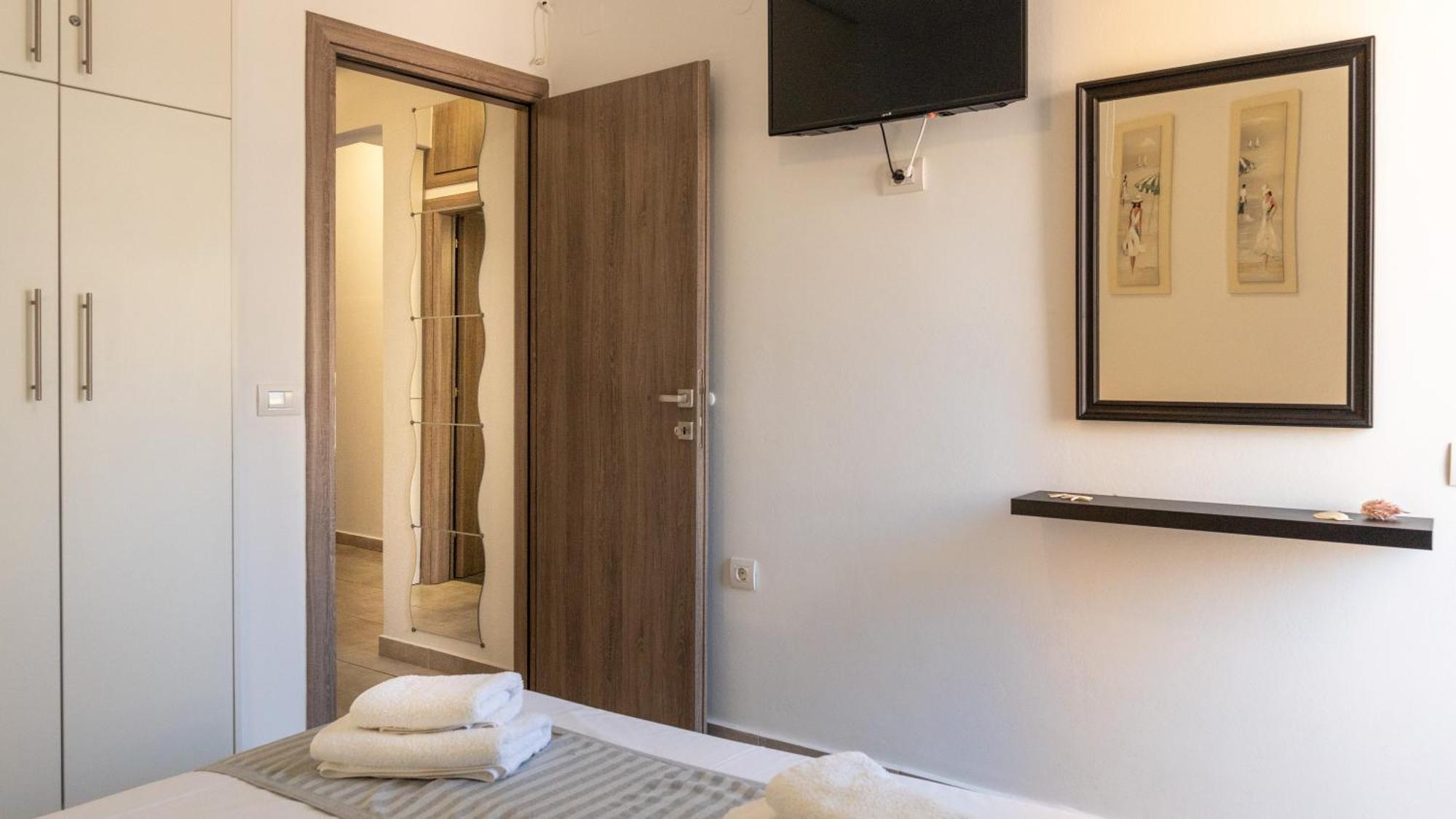 Theofilos Apartment Сития Екстериор снимка